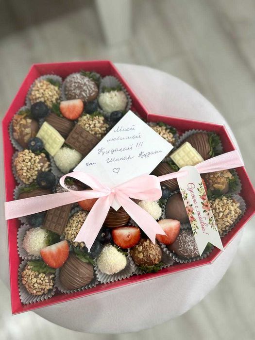 Клубника в шоколадн Актобе,букеты