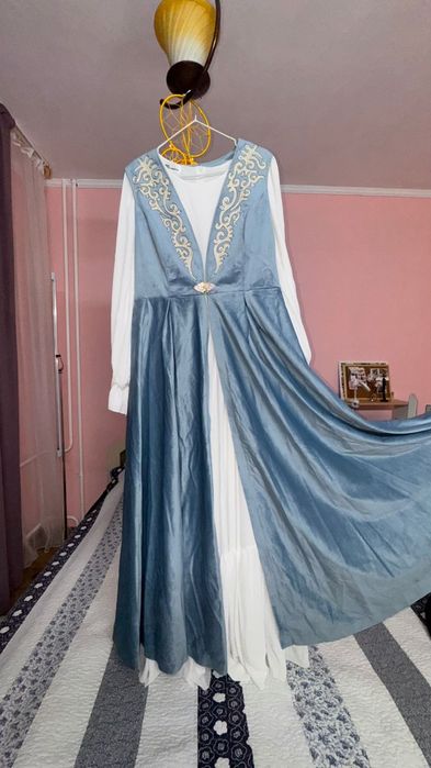 Срочно продам красивый камзол!