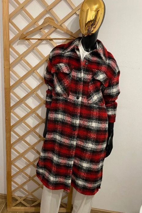 Палто на марката Zara