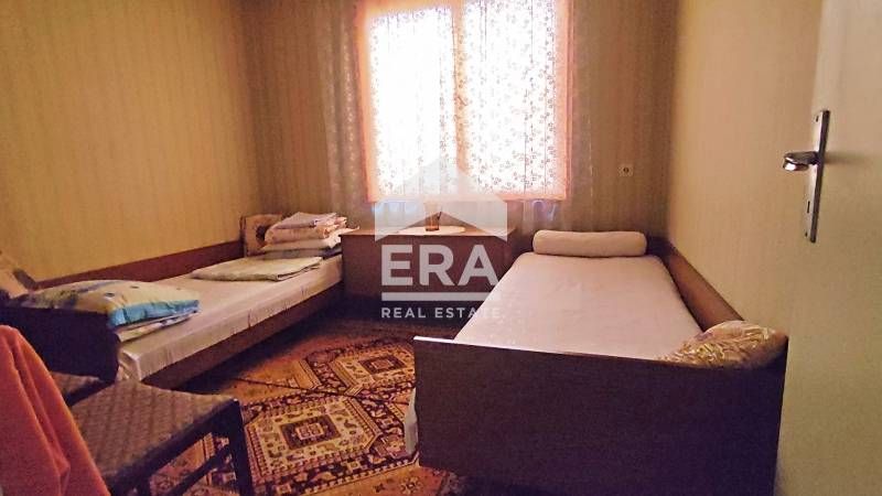 Kъща в гр. Сапарева баня с двор и гараж