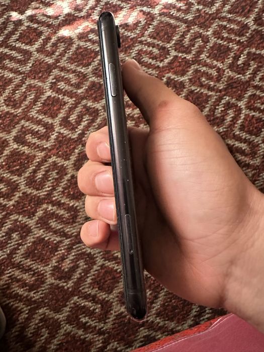 Срочно айфон XR 256гб