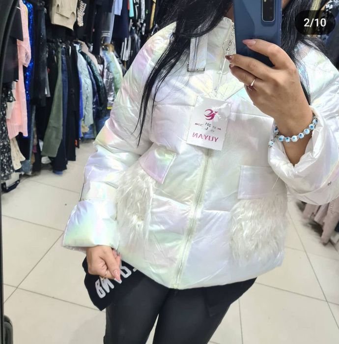 Продам куртку новая