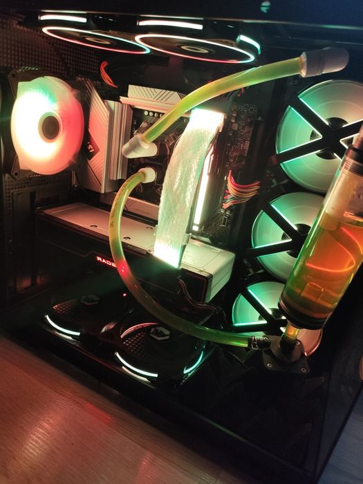 Видео карта Rx 6700xt 12 GB