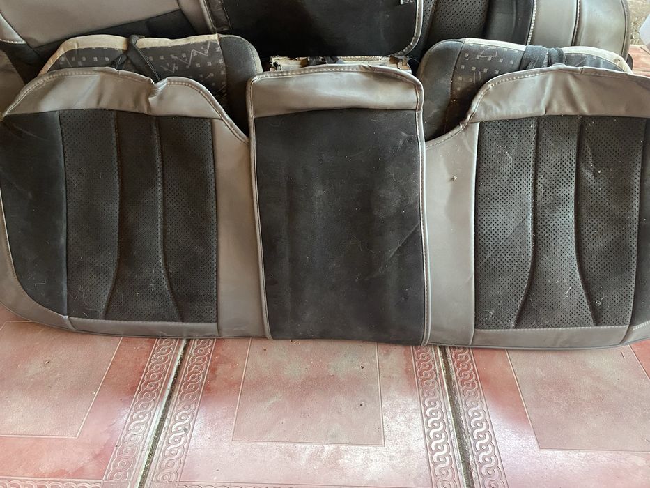 Чехлы на мерседес w202,w124,w190