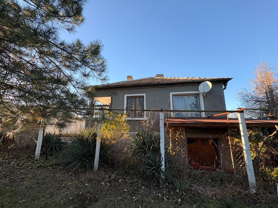 Продава се Къща в с. Медово, Област Бургас - 100 кв.м за 505 €/кв.м - Снимка #1