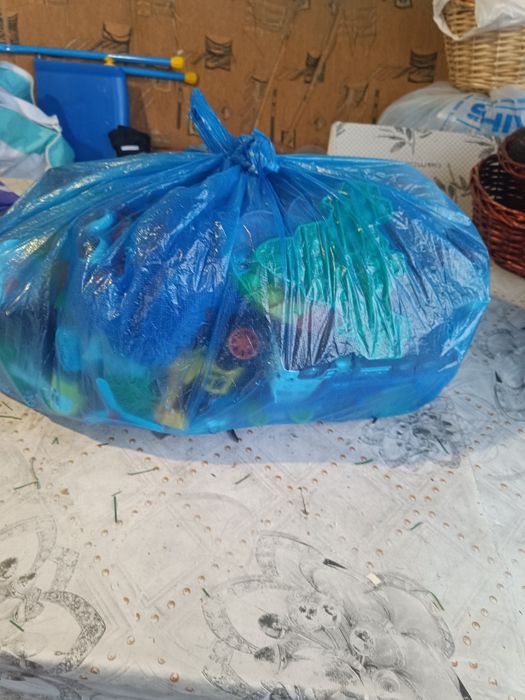 Продам пакет машинок