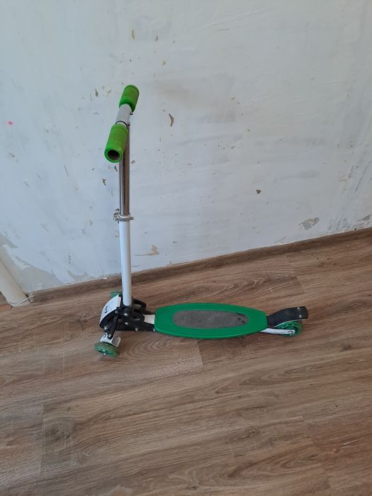 Самокат продам...