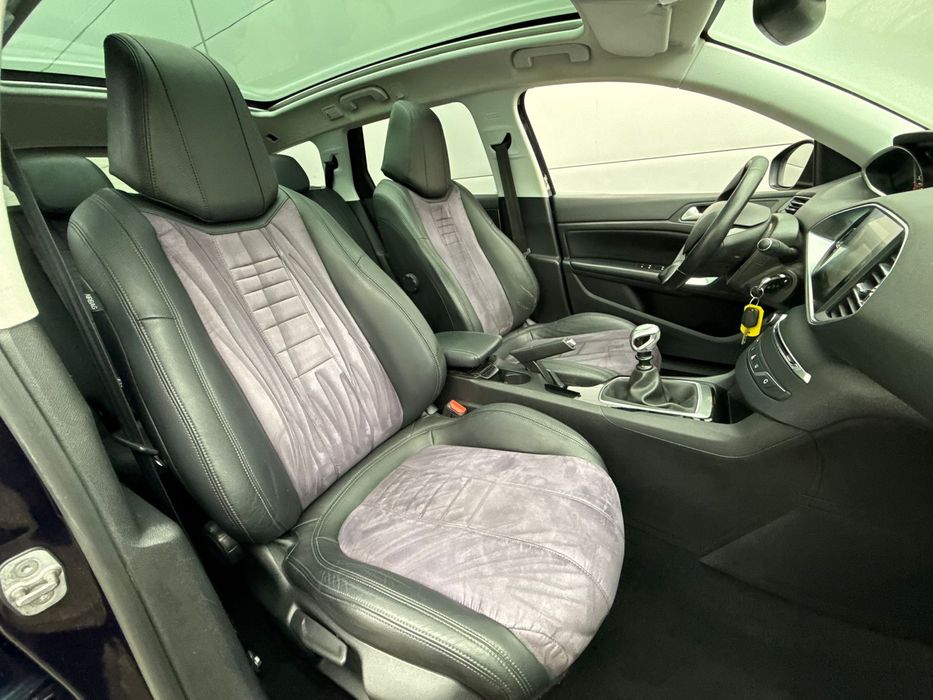 Peugeot 308 /An 2015/1.6 BlueHDI/Panoramic/Interior Exclusive/