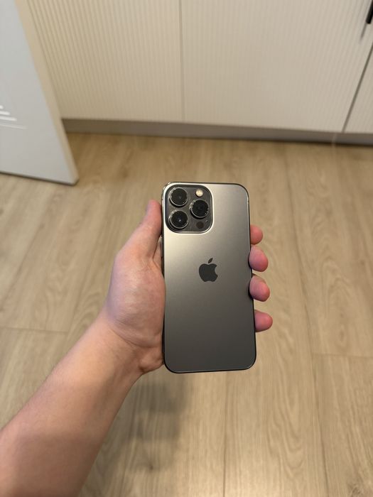 Продам iphone 13 pro 128