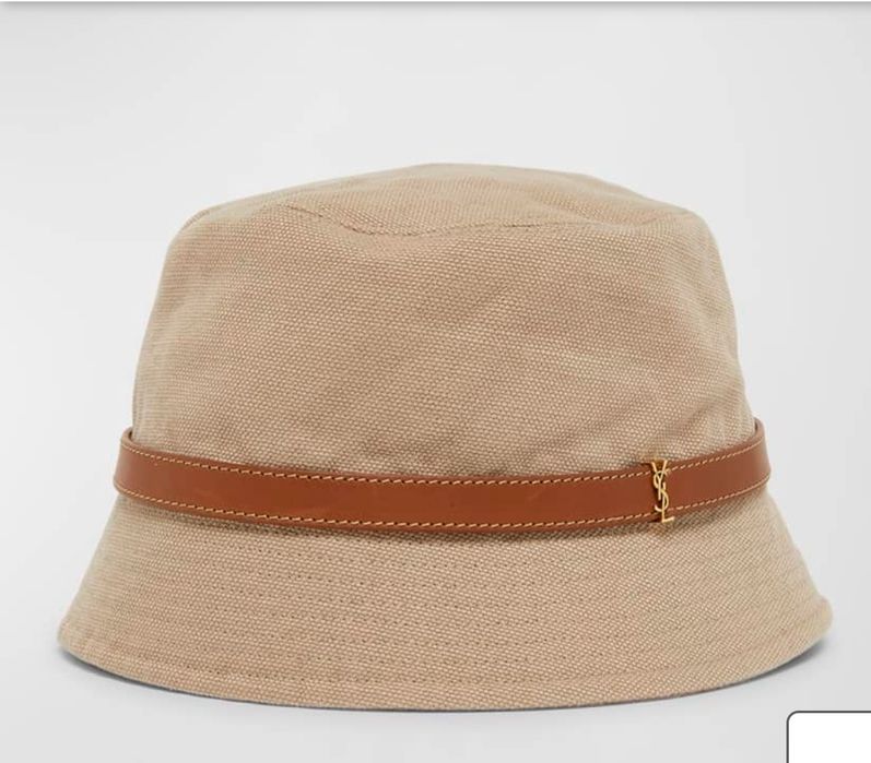 Продавам платнена шапка тип кофа с кожена лента SAINT LAUREN