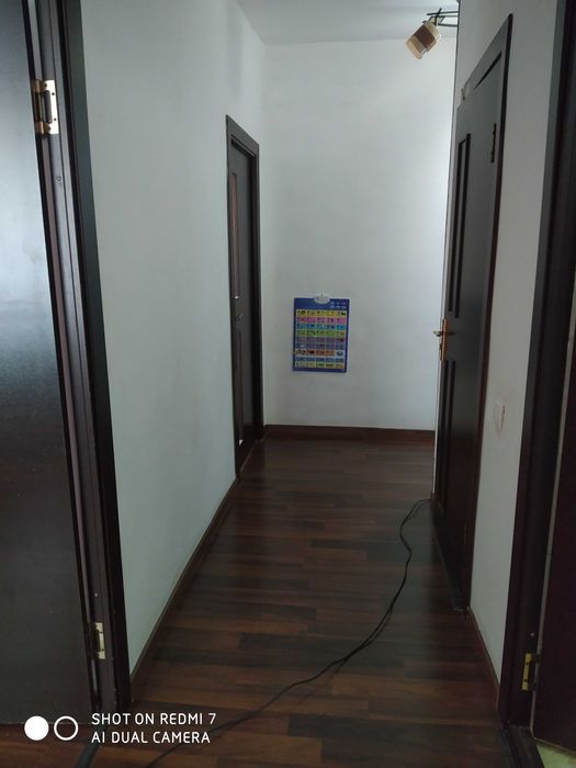 Продается 3 комнатная квартира (3/5/5). 3 хоналик квартира сотилади.