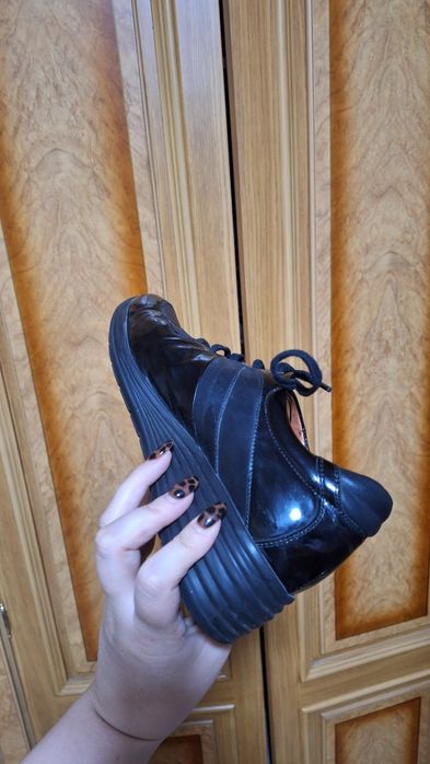 Кожаные кроссовки SMAN оригинал , размер 39