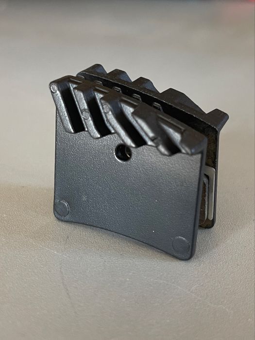 Радиаторни накладки за PRO E4, 4 бутални велосипедни спирачки колело