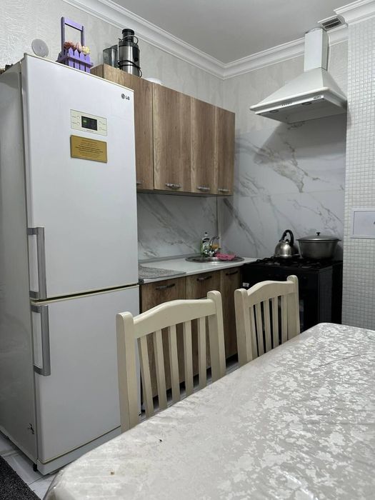 Sergilidan Uy sotiladi