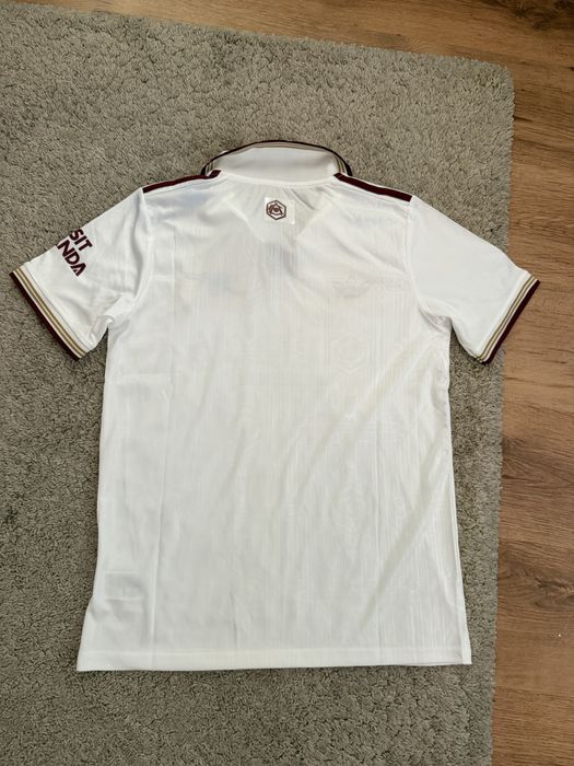 Tricou arenal