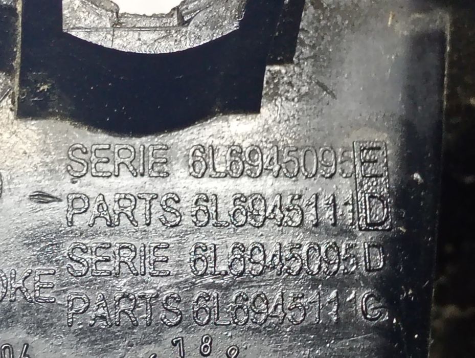 Stop stanga 6L6945096E Seat Ibiza 3 (6L) (2002 - 2006)