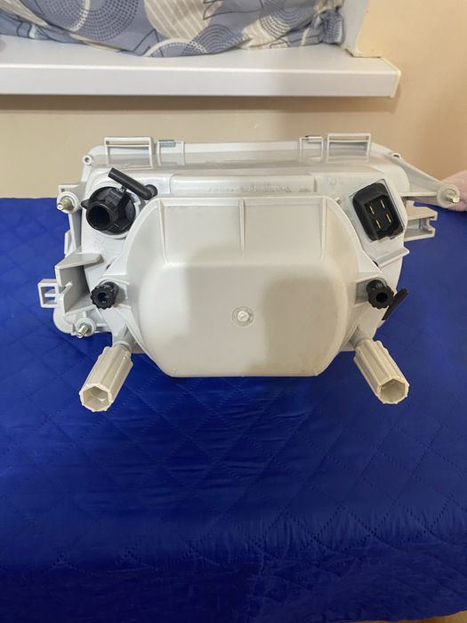 Фара на Lada 2115 правая