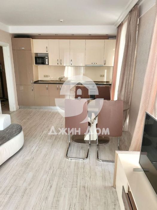 Тристаен апартамент в к-с Хармони Сюитс Монте Карло, к.к. Слънчев бряг