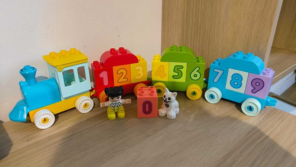 Lego Duplo - Tren, Aeroport, Avion, Politie, Pompieri, Masini