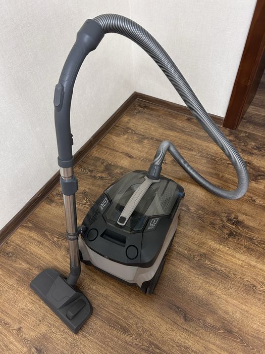 Продам моющий пылесос