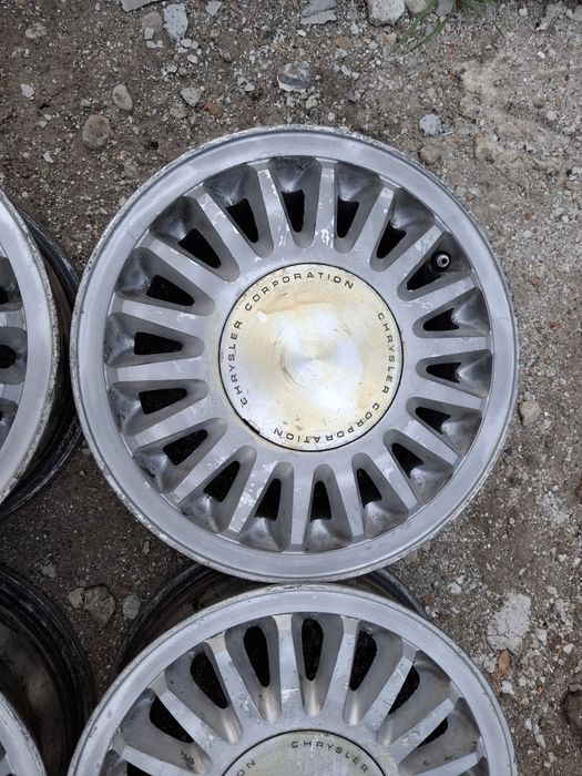 Продавам 4 бр Алуминиеви джанти 5x100 14 цола 5,5 J * Крайслер *