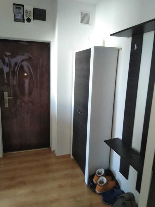 Apartament de vanzare, 2 camere, decomandat, utilat si mobilat