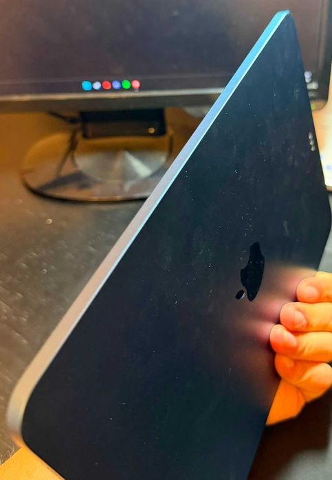 iPad Air 5 (M1, 64GB, 10.9") + Apple Pencil 2 – Stare Foarte Bună