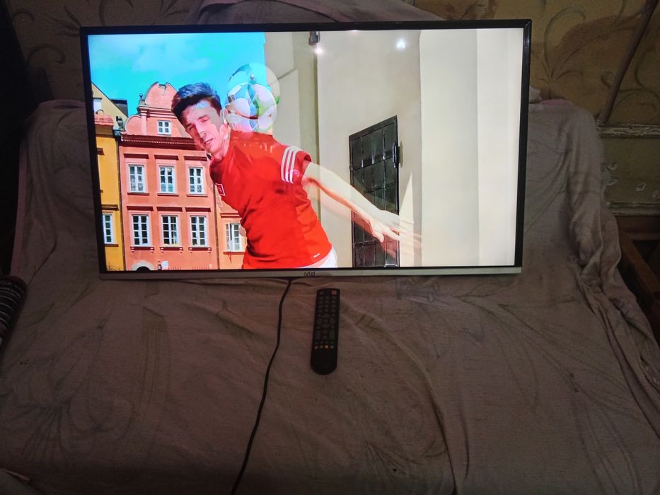 Продам телевизор 40