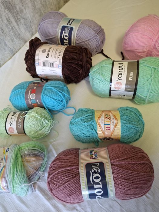 Разная пряжа для рукоделия
