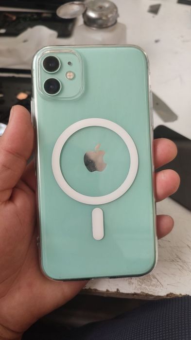 Iphone 11 xotra 64 Yomks 77