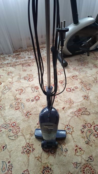 Продам электрический пылесос