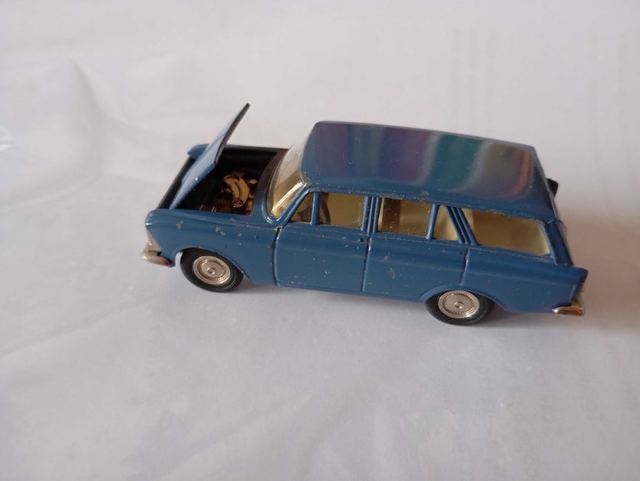 Москвич 426 тъмно син 1:43, СССР