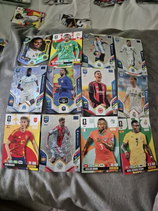 Футболни карти Fifa 365.