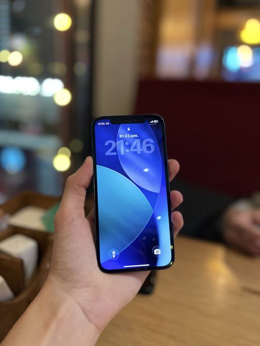 Продам срочно iPhone 12 128GB