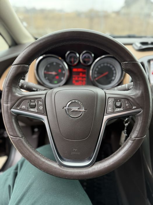 Vand Opel Astra J 2.0 2013 CDTI Sports Tourer