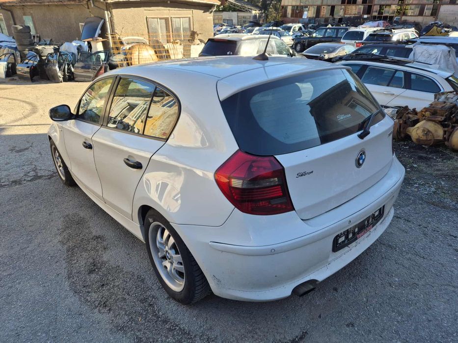 BMW E87 118D 143кс ксенон черен таван  ръчка НА ЧАСТИ!