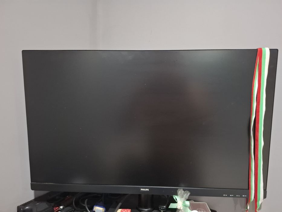 Монитор Philips 27"