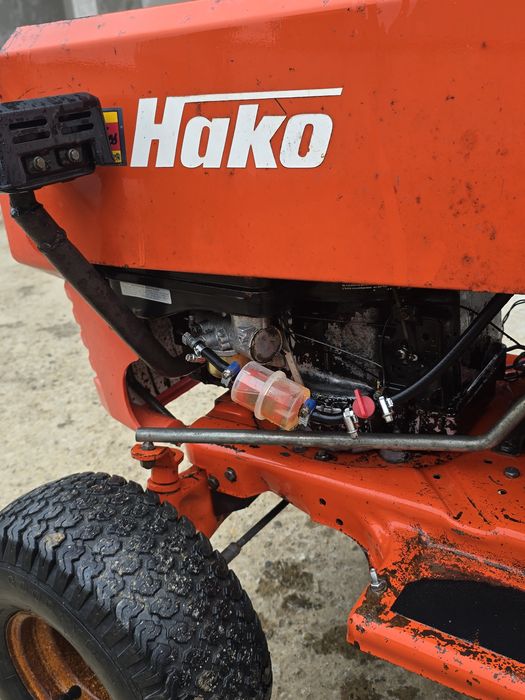Tractoras Hako 13 cp