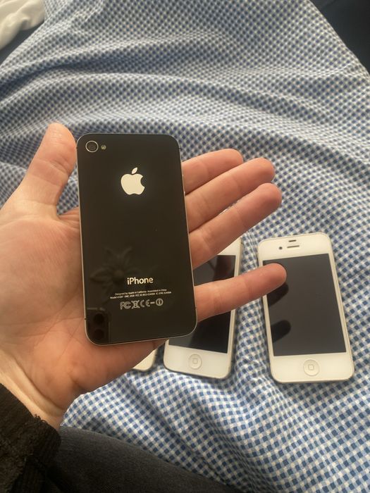 4 броя iphone 4S