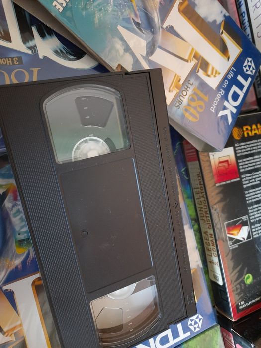 Casete video aproape noi