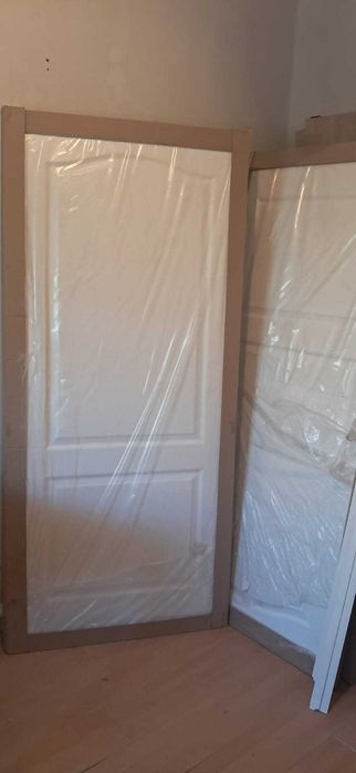 Продам двери межкомнатные