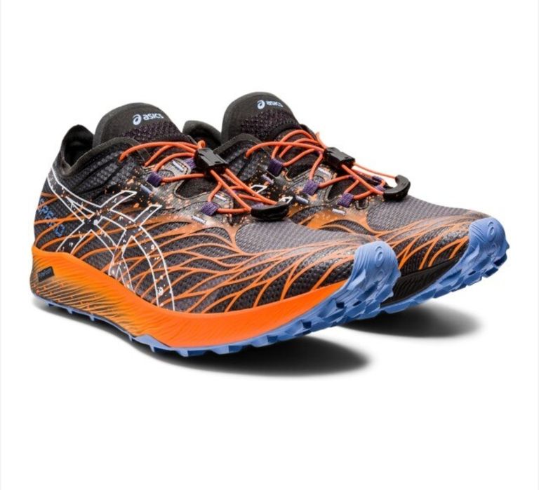 Оригиналнк маратонки asics 48 размер, UK 12