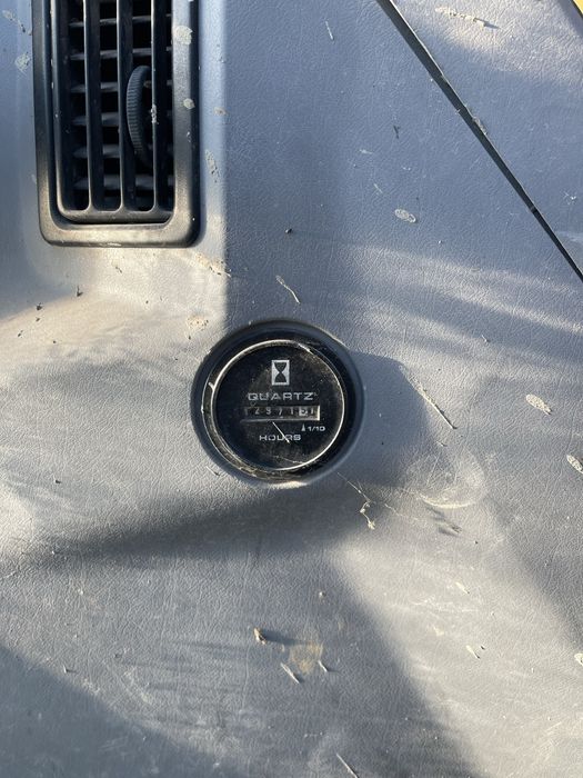 Excavator New Holland 22 t pe senile