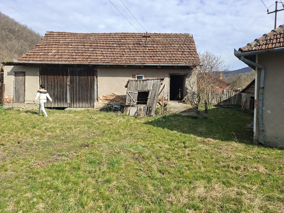 Proprietate Sat Stancesti comuna Dobra