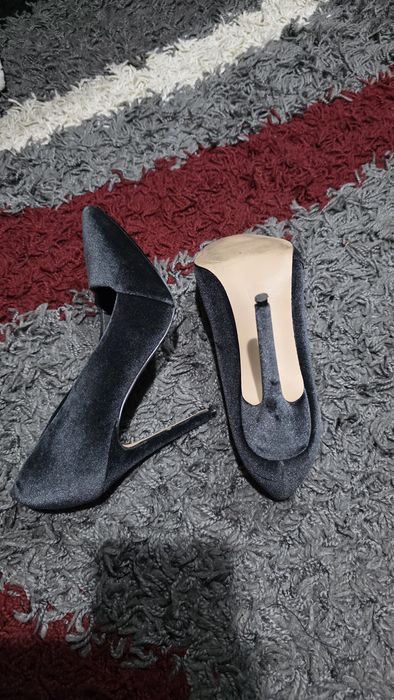 Одежда и обувь туфли