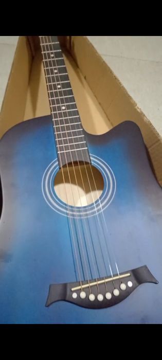 klassik gitara yangi