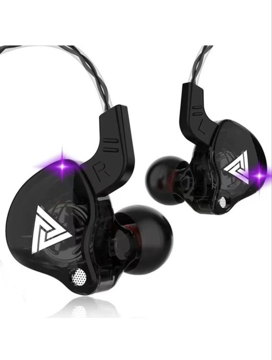 Продаюстя почти новые наушники QKZ AK6