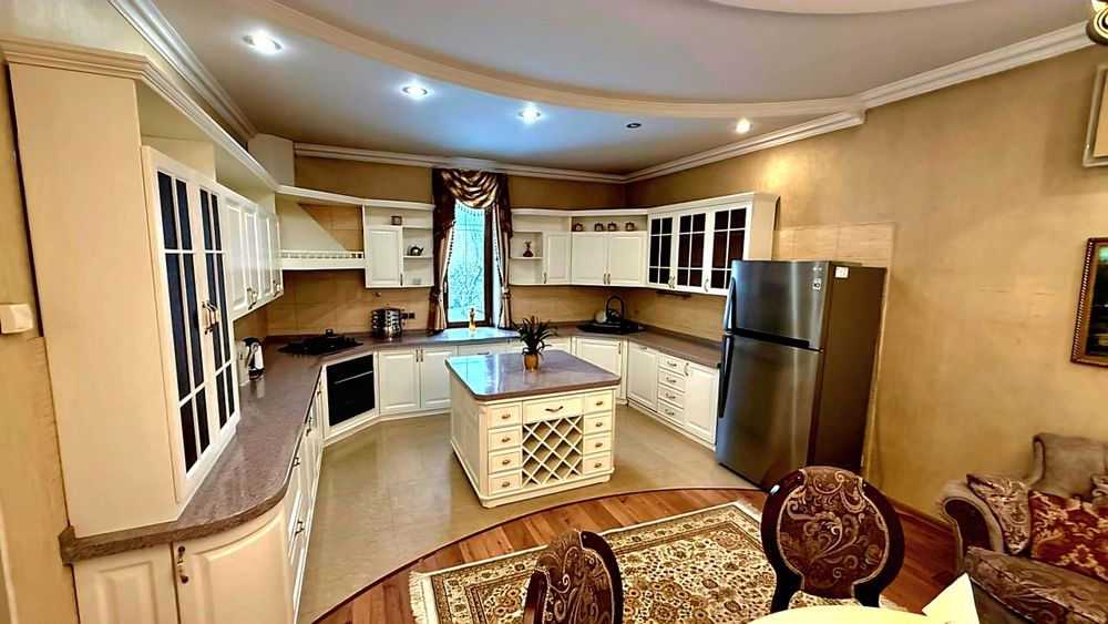 Шикарный коттедж