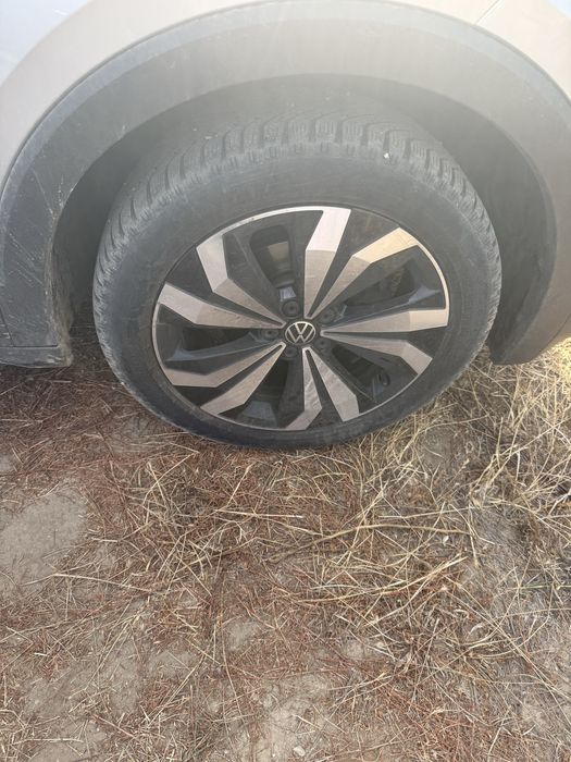Jante / Roti VW T Cross R17 cu anvelope de iarna