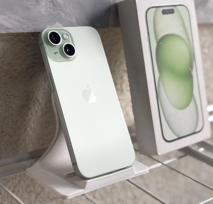 IPhone 15 128GB  Green - като нов